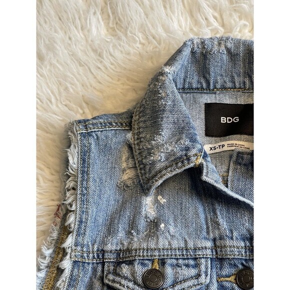 Urban Outfitters BDG Size XS Denim Vest Distressed American Flag Design - Picture 4 of 12